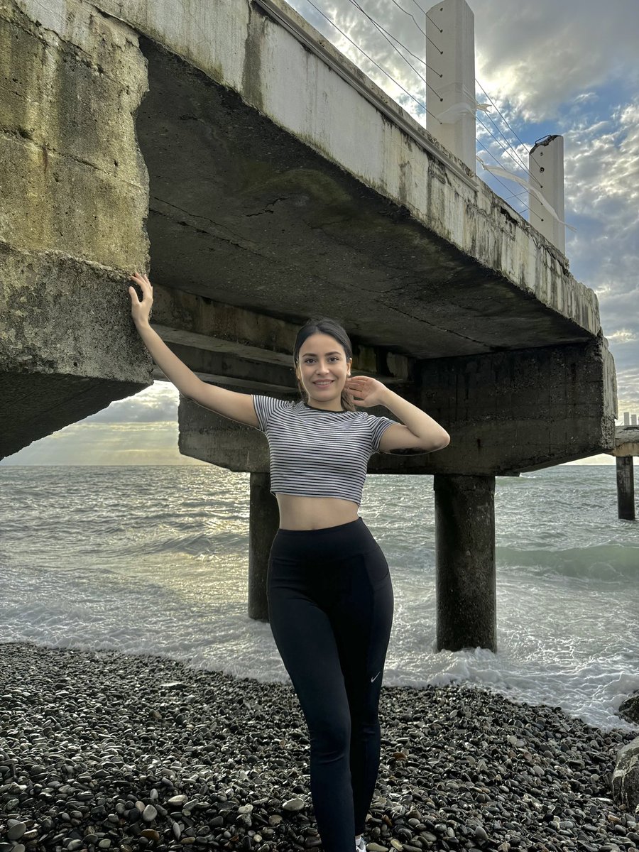 Çilimli Sadık ve Güzel Kadın Escort Safiye